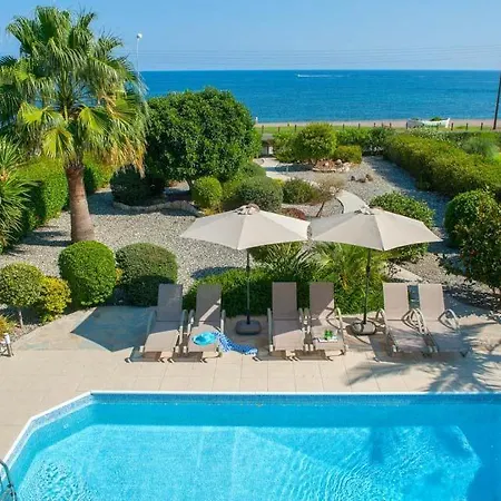 In Sleeps 6 With Pool Air Con And Wifi 别墅 *